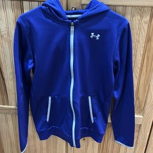 Under Armour sweatshirt, size YXL, smoke-free home, in great condition